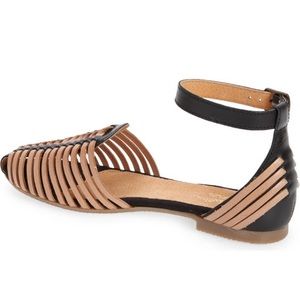 Seychelles bits n pieces sandal - two toned - huarache flats - size 7.5